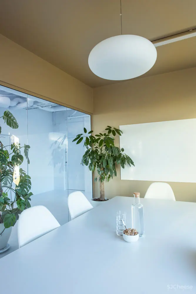 挪威Bakken＆Bæck未来主义办公室改造设计