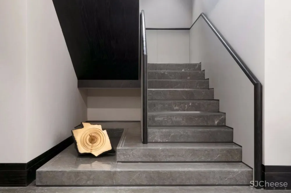 新作 | 450m² 顶级海墅,高级灰诠释冷静睿智的朴质奢华