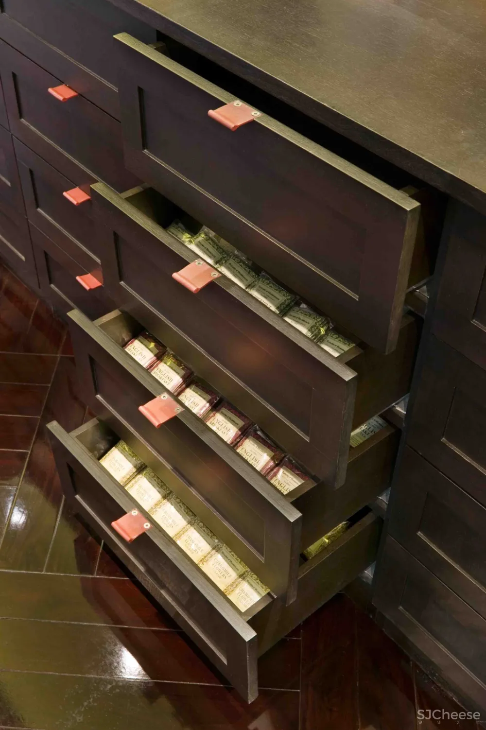 如恩 Slice Shops for Davis Laris