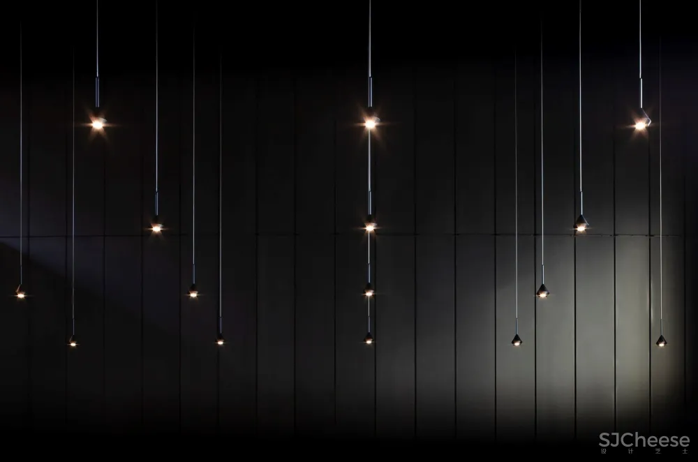 Arkoslight 办公室，将产品融入设计 / Francesc Rifé studio