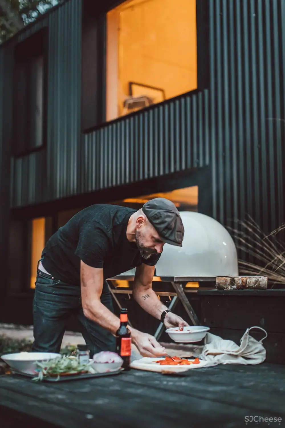 英国一对双胞胎兄弟自建优雅工业之家