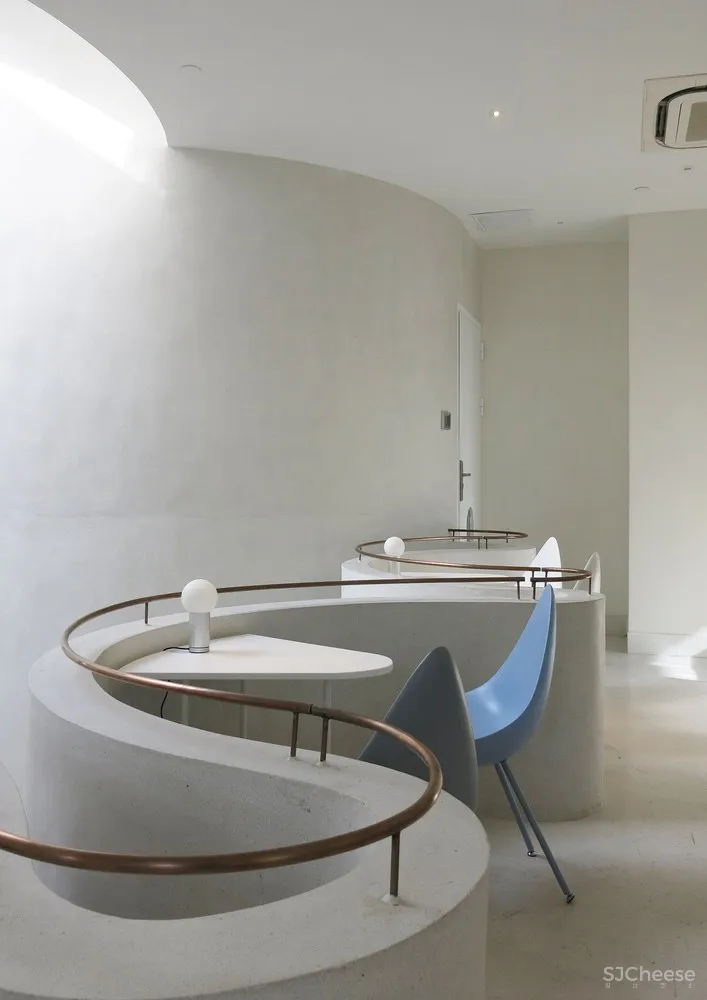 最新 | 不迫建筑工作室：上海鹰集咖啡丰盛里店 首