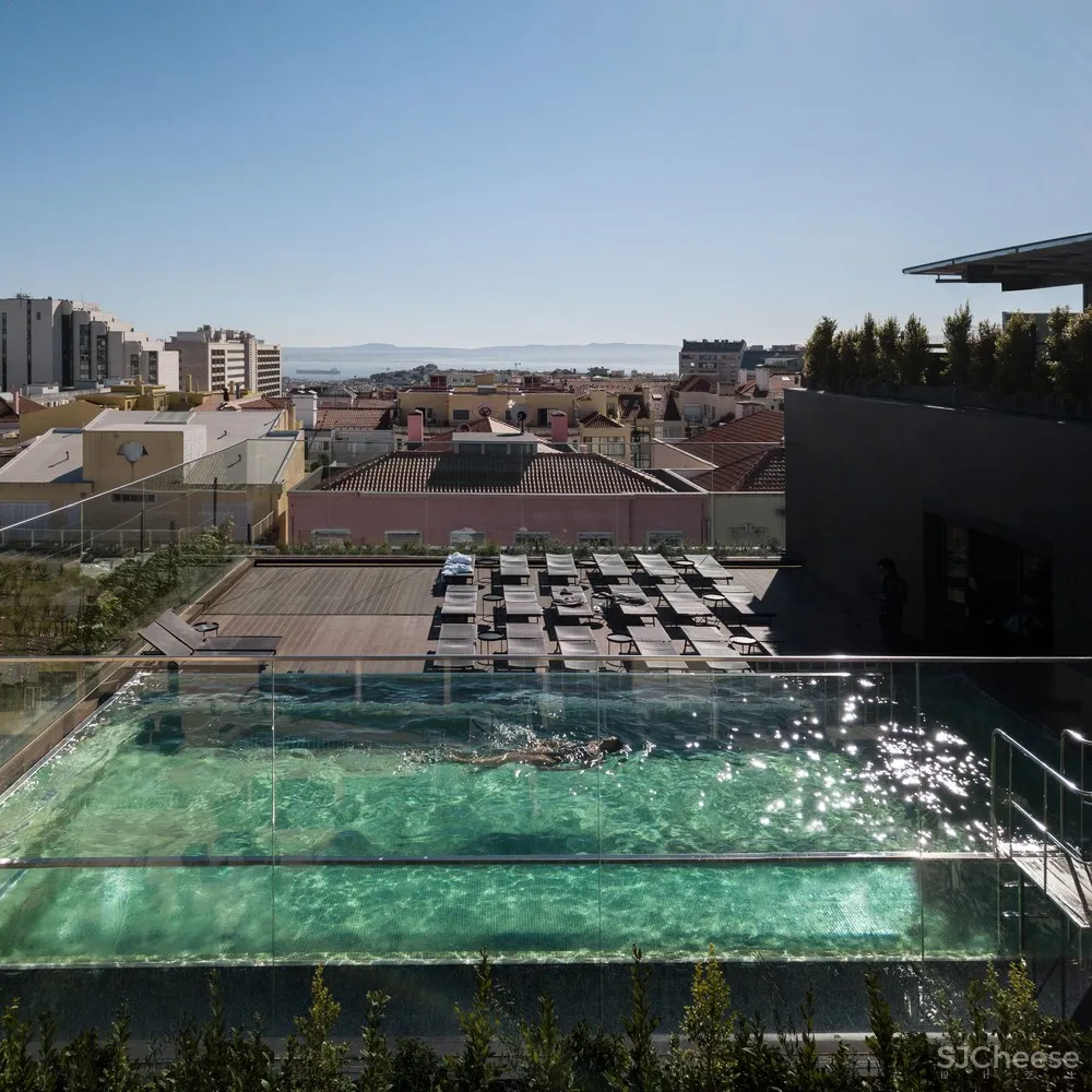 勒克斯公园酒店 / Arquitectos Aliados + PROMONTORIO