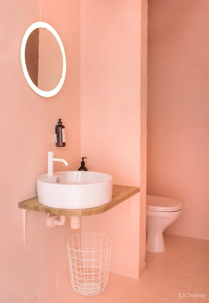 挪威Bakken＆Bæck未来主义办公室改造设计