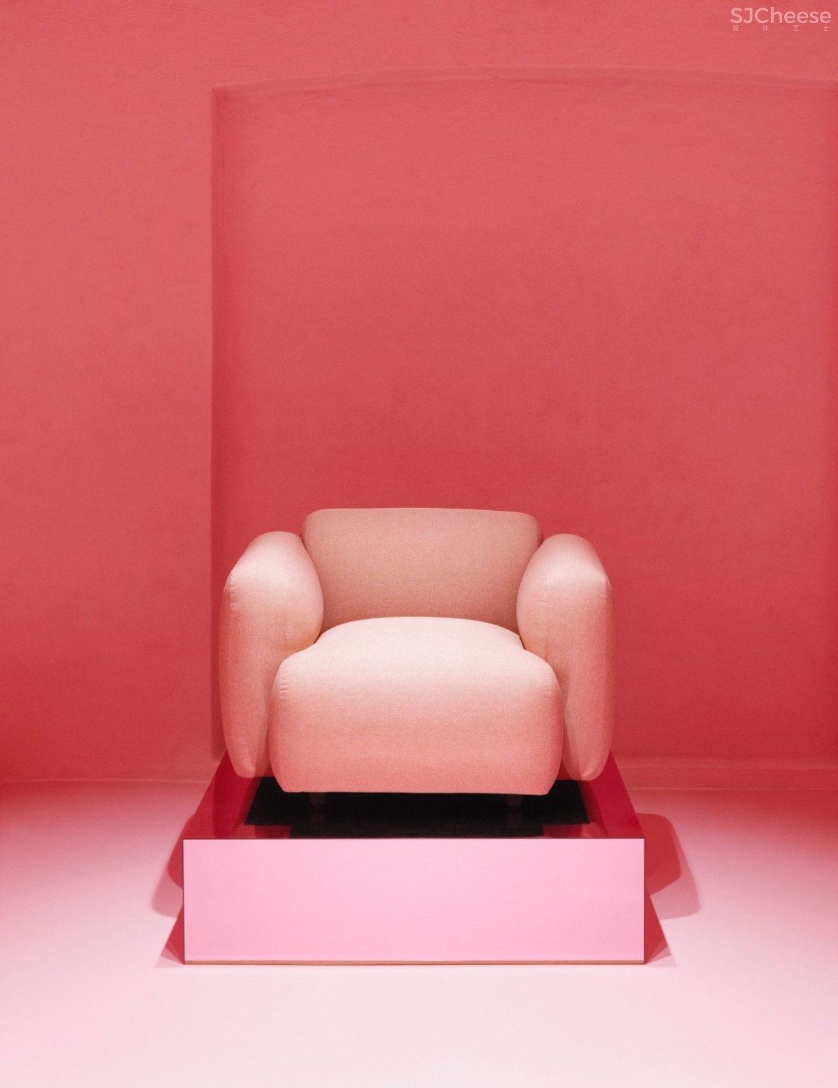 哥本哈根：新旗舰店粉色的房间 首