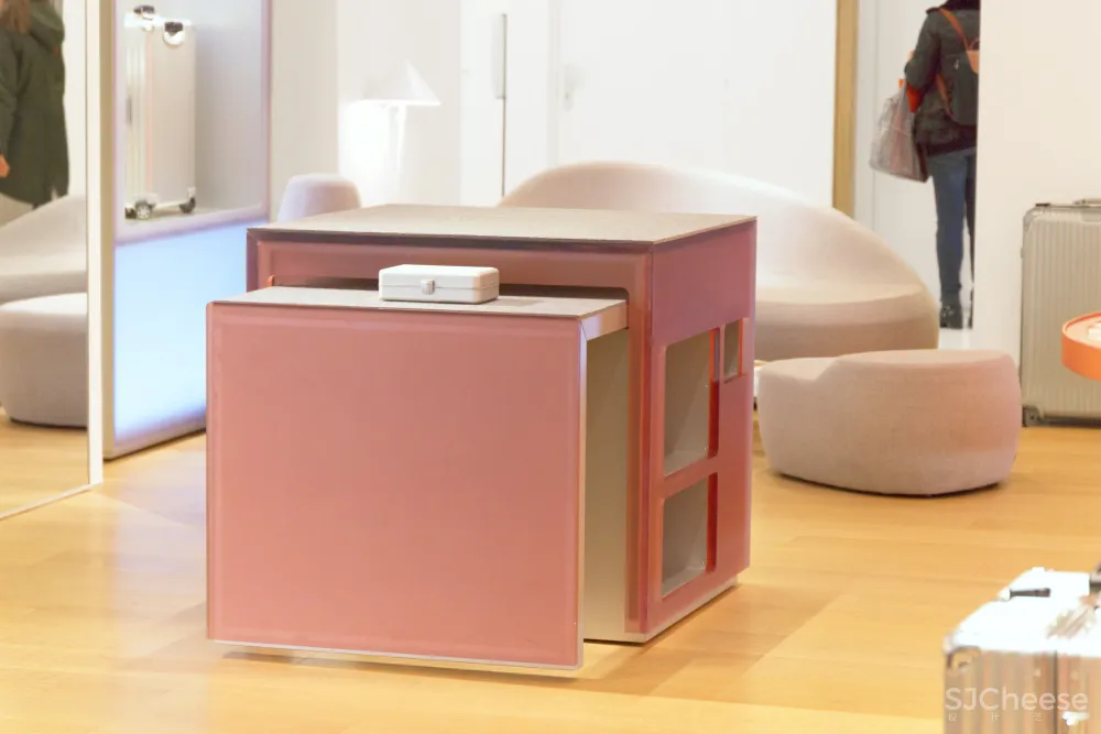 Snøhetta:巴黎精品店Rimowa Le Bon Marché 首