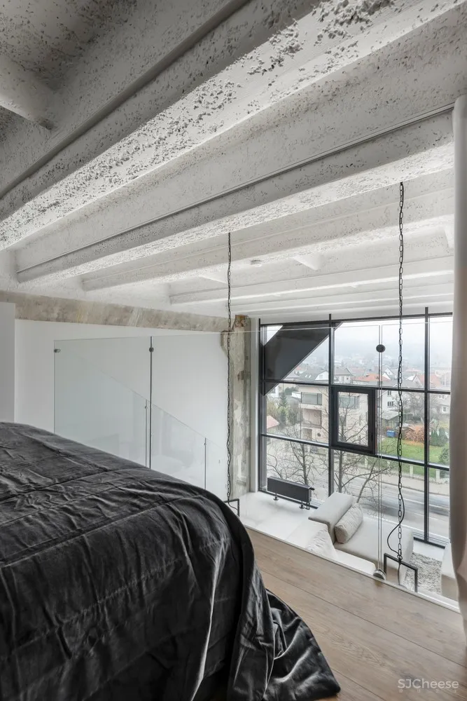 首发 | IDwhite 简约的工业阁楼公寓