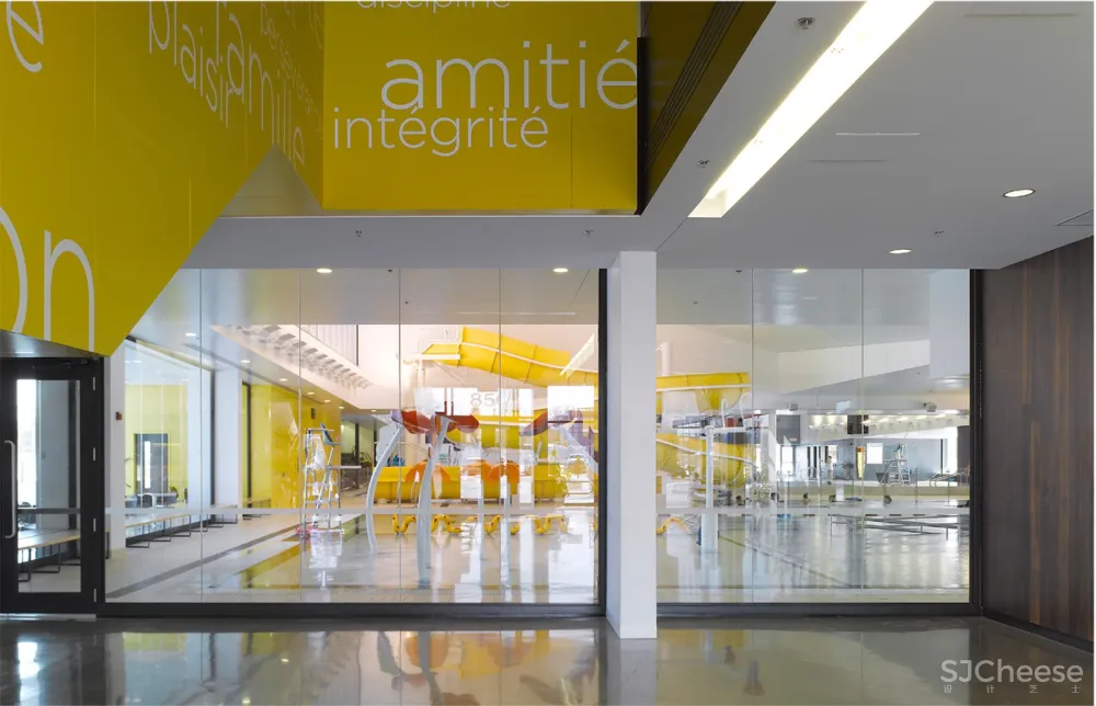 ACDF Architecture:魁北克Desjardins水上运动中心