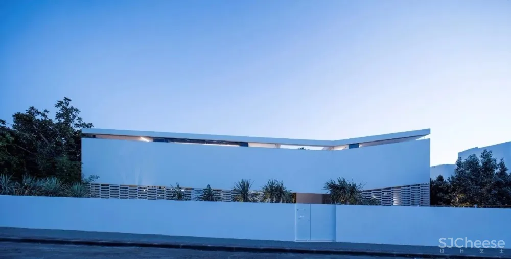 1500m² 大别墅,极简大师这样打造,美竟如此纯粹