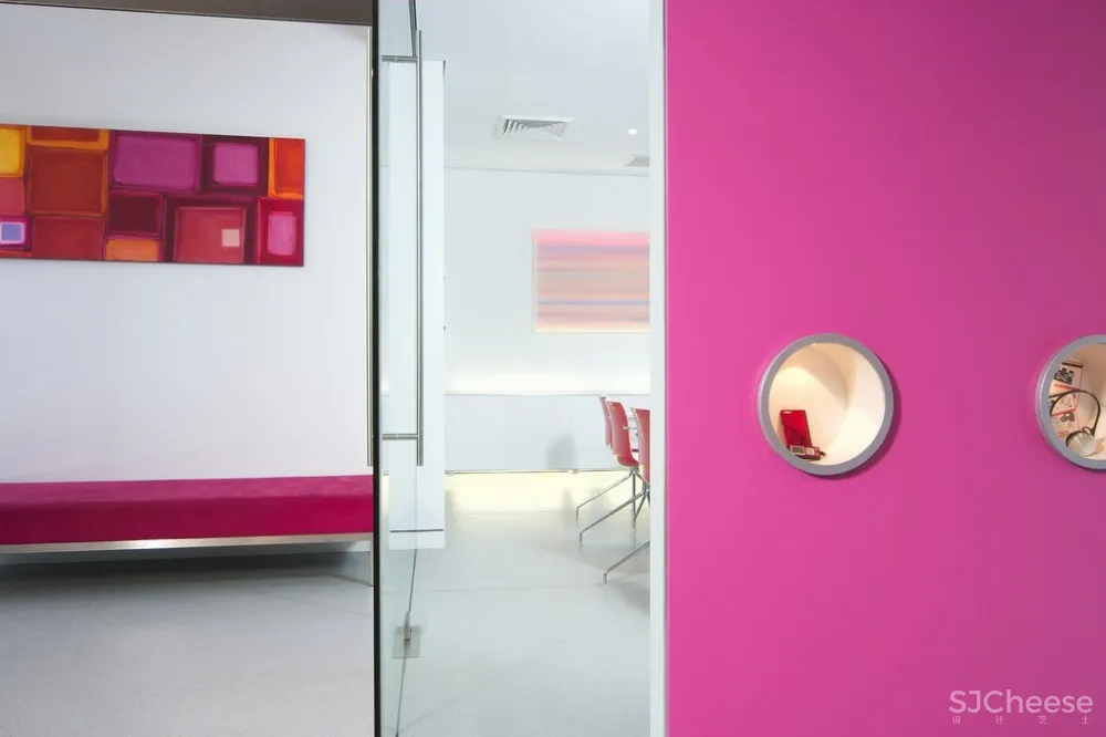 Rolf Ockert设计| ZING PR