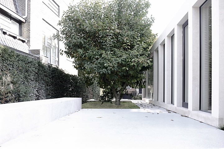 JS 住宅 | 石头与浅木的自然色调