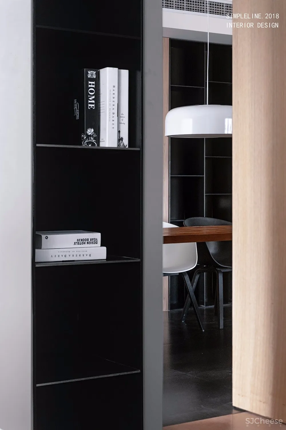 格局·木与黑白灰的完美平衡124m²住宅设计 | 简线设计