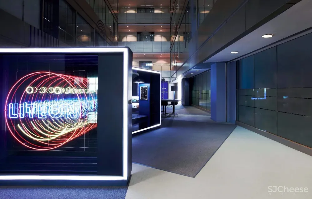 台湾306m²如KTV般的Light up办公室