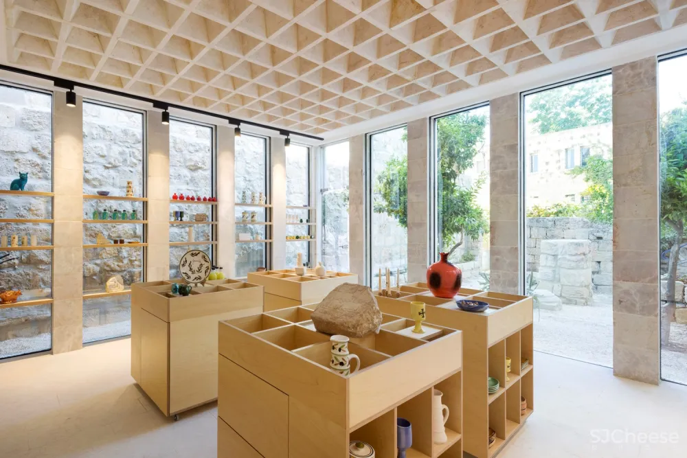 修道院地窖商店 / AAU ANASTAS