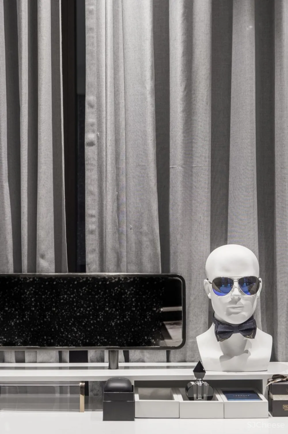 一然设计 | 黑白世界极简至极 首