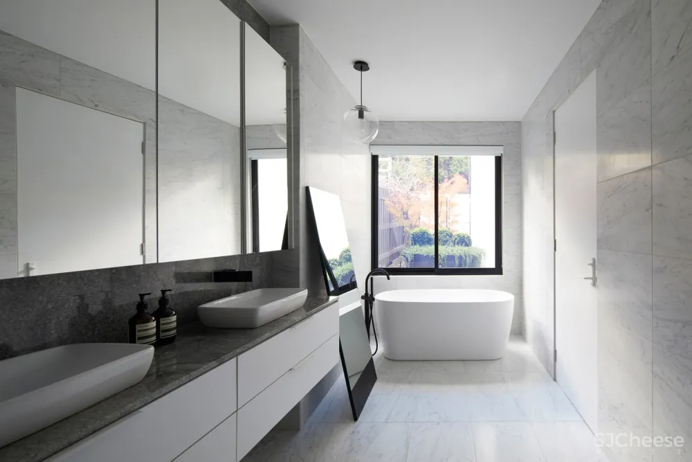 首发 | Mostaghim & Associates 让冬季的阳光进入生活空间 首