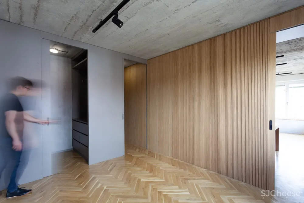 Minimalist Apartment in Prague | 安静中性的环境 首