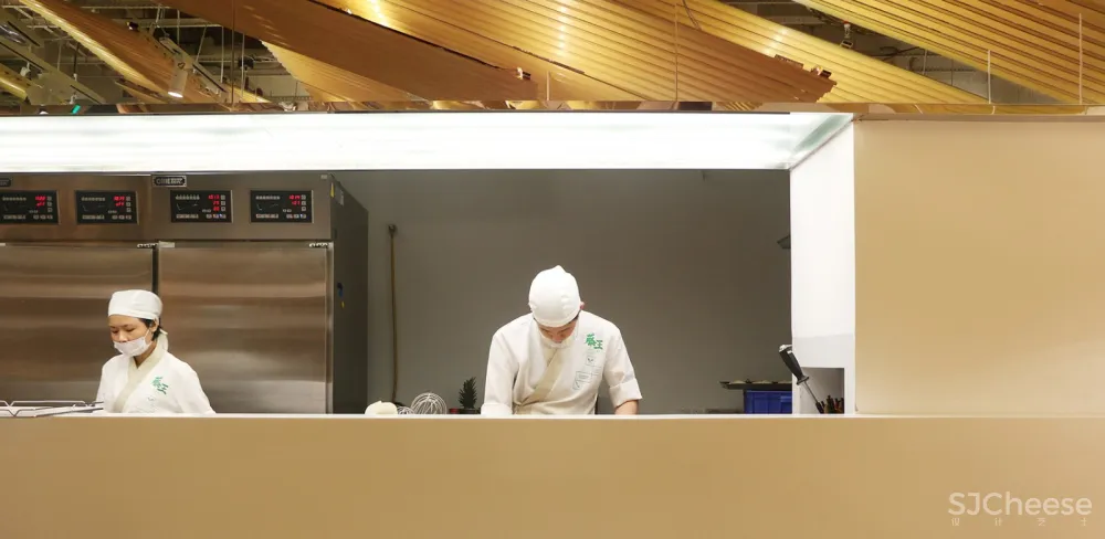 玳山设计:广州 K11藤王面包店