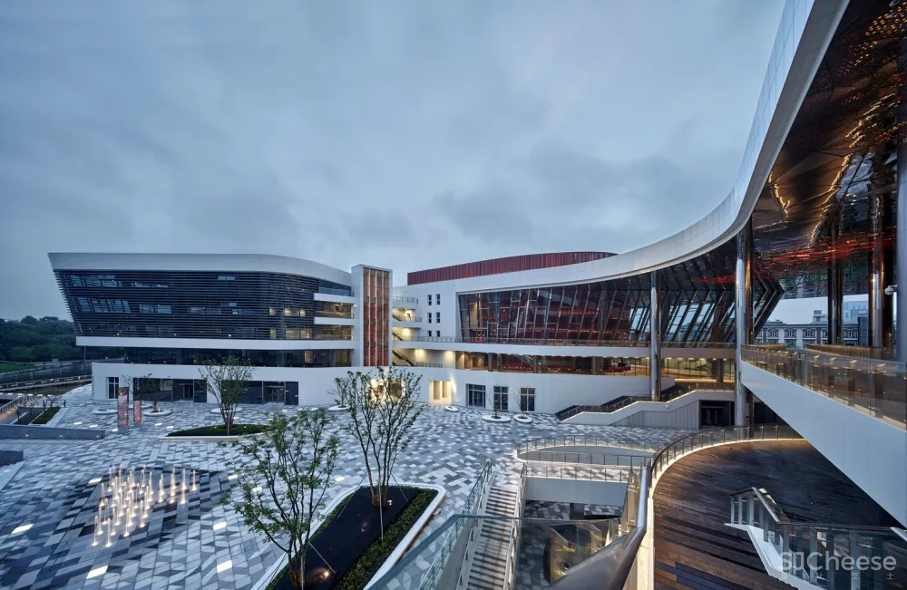 昆山大戏院 / 中国建筑设计研究院本土设计研究中心