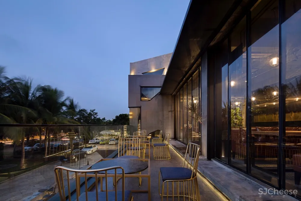 食酒堂精酿吧,海口 / Ly龙丽仁室内设计 首