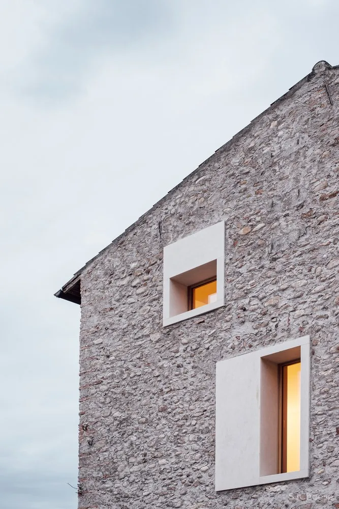 studioWOK：意大利极简清新别墅 首