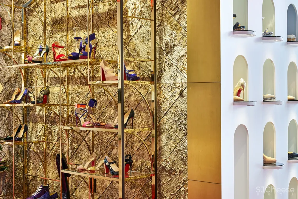 212box作品 | 树皮覆盖的Christian Louboutin精品店,与自然美感产生共鸣