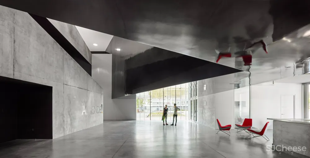 Dominique Coulon & associés:法国Allende表演厅和排练工作室 首