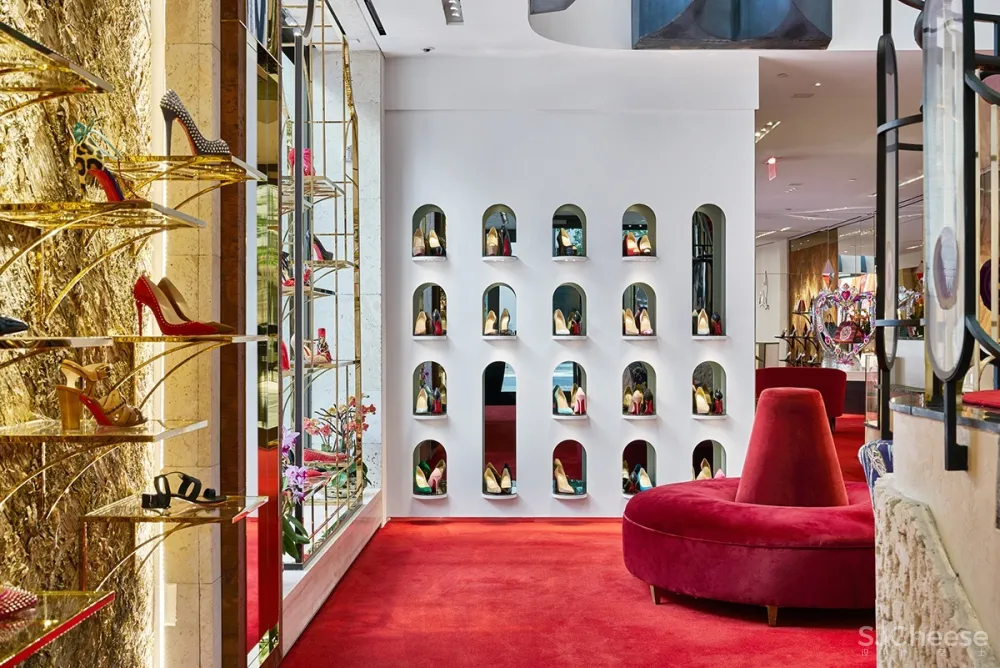 212box作品 | 树皮覆盖的Christian Louboutin精品店,与自然美感产生共鸣