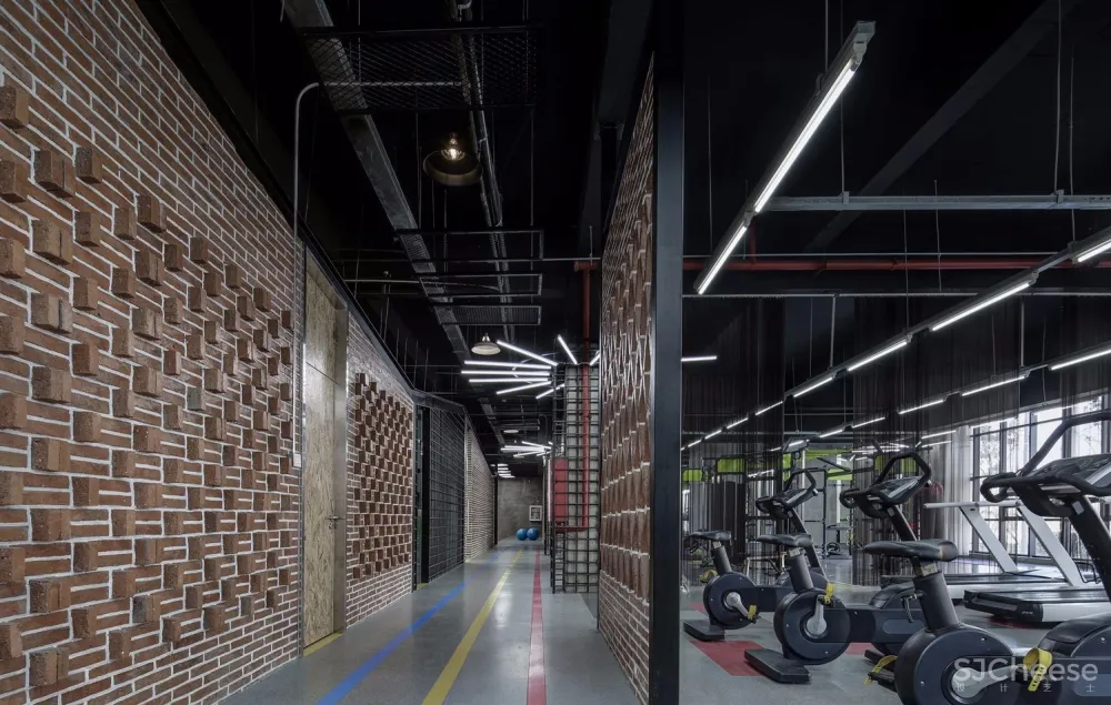 上海建桥学院：健身梦工厂设计