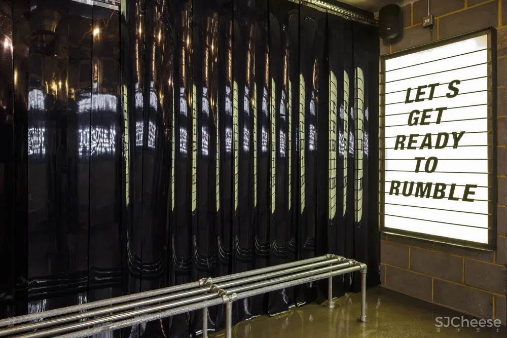 叛军C102健身房 伦敦