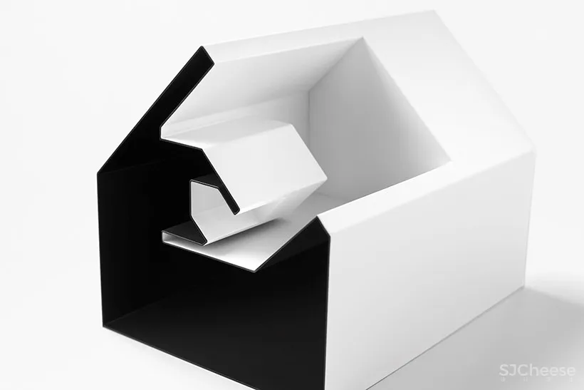 “两个世界之间”/ Escher x nendo 首