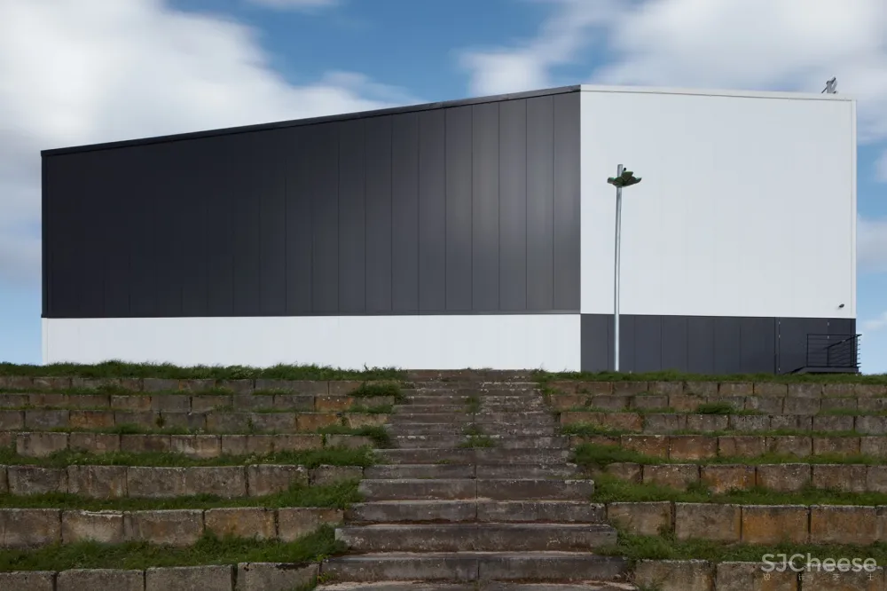 Kuřim体育馆,捷克 / CUBOID ARCHITEKTI