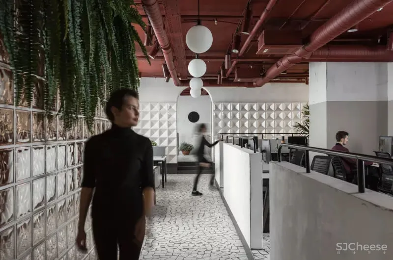 VIZOR游戏公司明斯克上世纪苏联风办公室设计