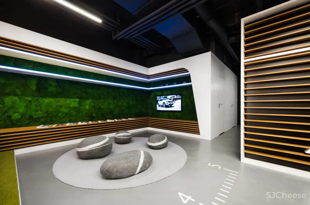 mode:lina™ Designs a New Volkswagen Showroom for Polish Market