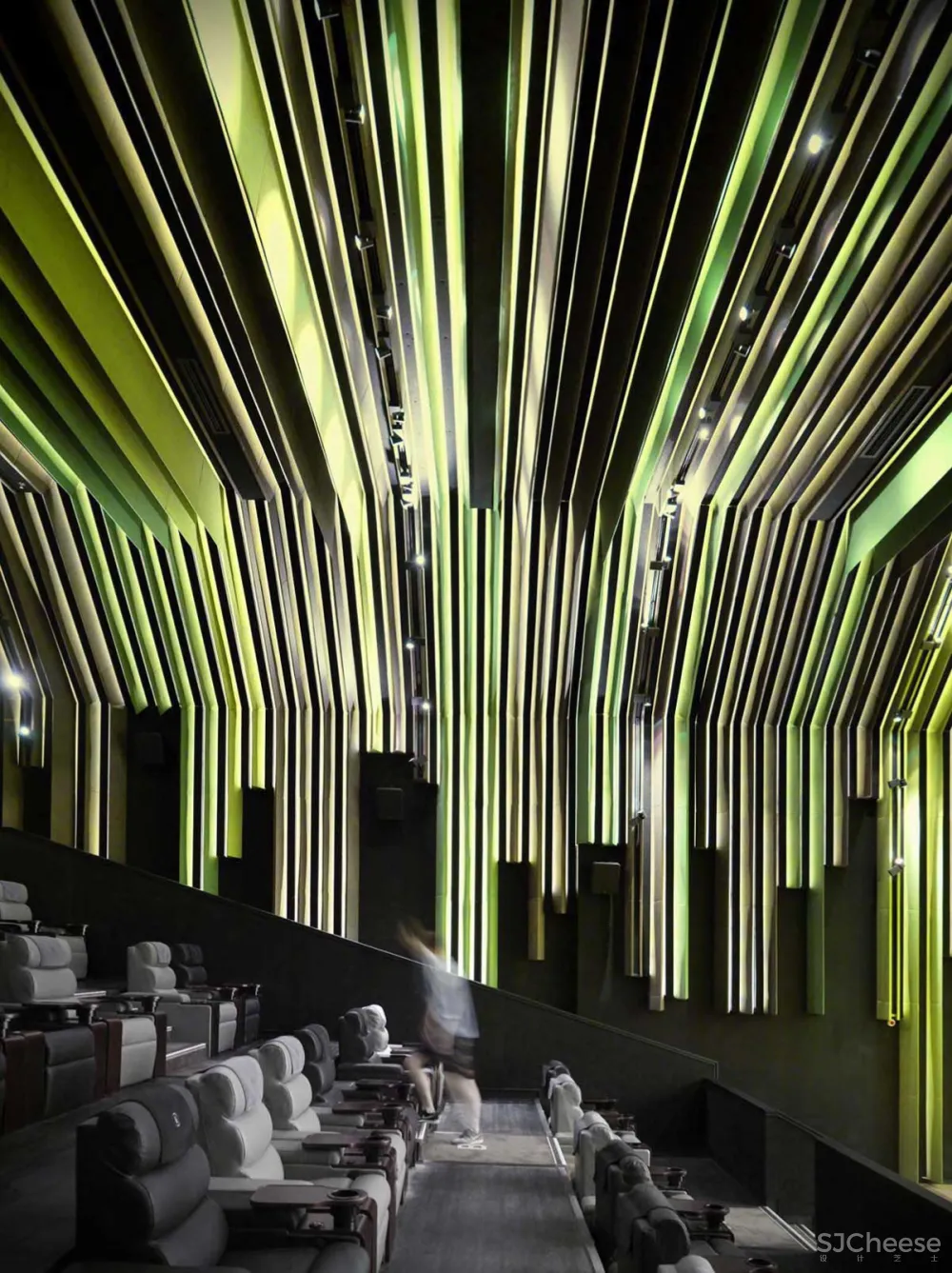 One Plus Partnership.:南昌国际电影公司