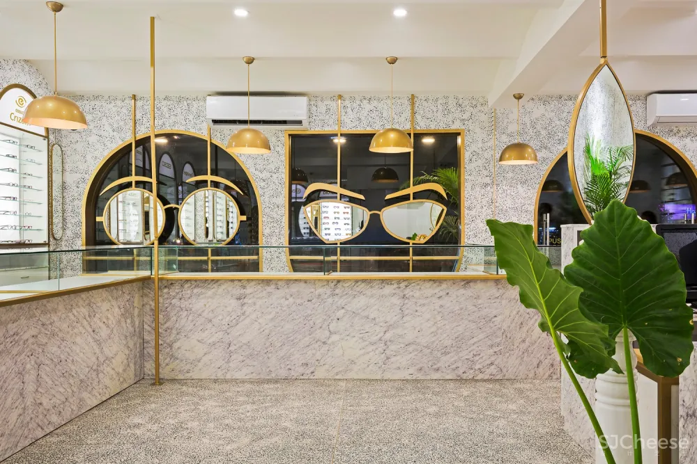 RENESA ：眼镜店The Focal Length 首