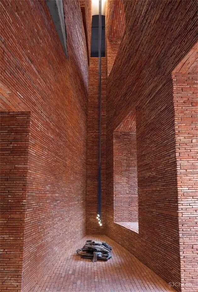 东仓建设,UR华师旗舰店—峡谷