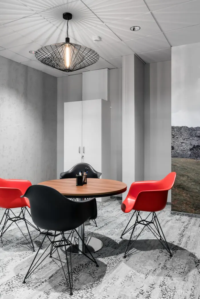 波兰全球管理咨询公司办公室设计