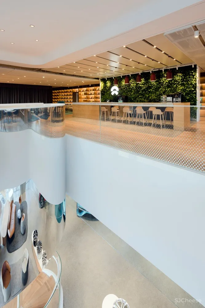 蔚来电动汽车北京旗舰店 NIO House： AIM Architecture