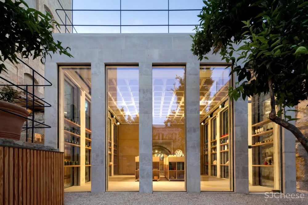 修道院地窖商店 / AAU ANASTAS