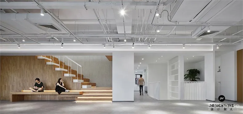 演讲角a.jpg 张晓亮:DayOne法律科技大楼