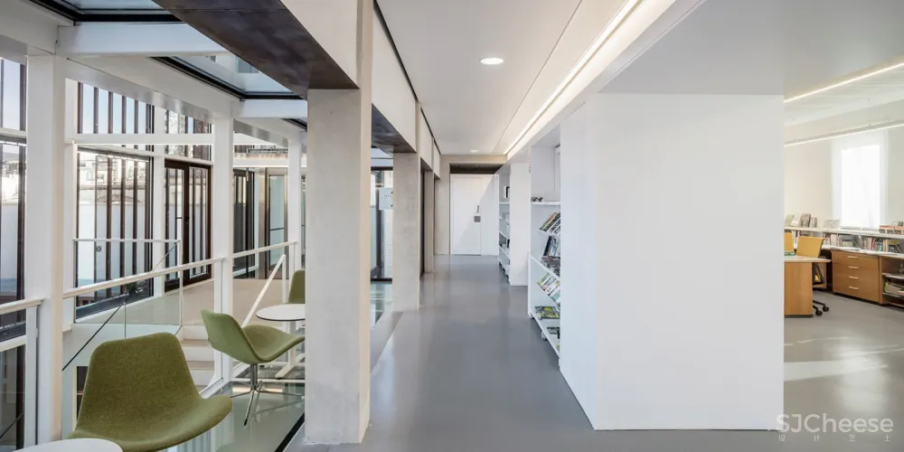 SANT SADURNÍ文化中心,巴塞罗那 / taller 9s arquitectes