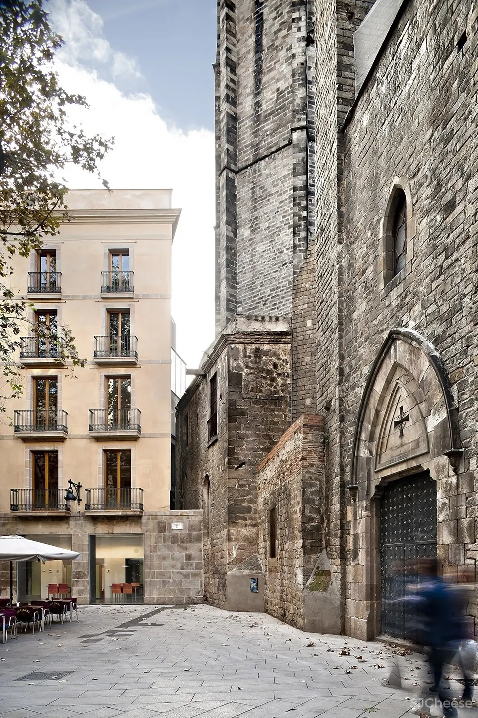 玩具图书馆与办公室,巴塞罗那 / taller 9s arquitectes