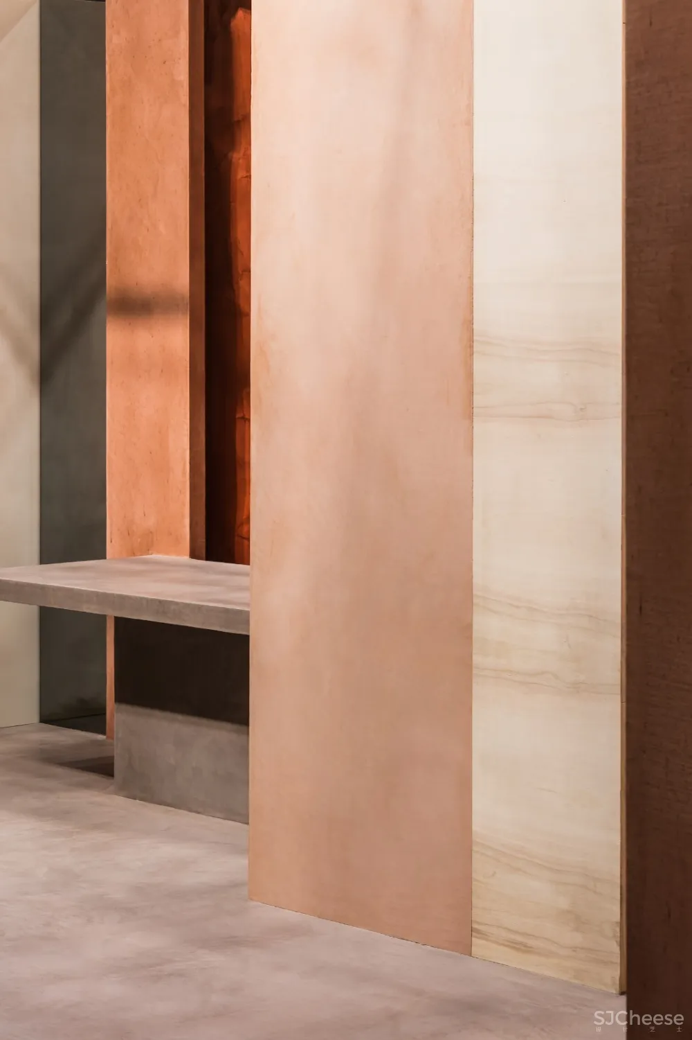 首发 | Frederic Kielemoes 结构化的极简主义展台