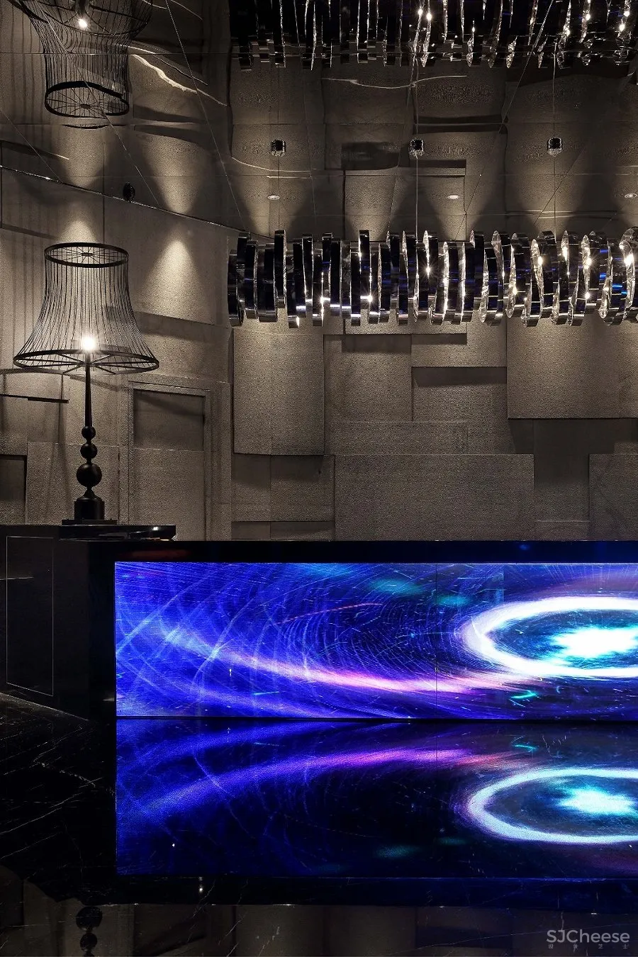 艺术潮流范——“砖”做KTV | 辛视设计