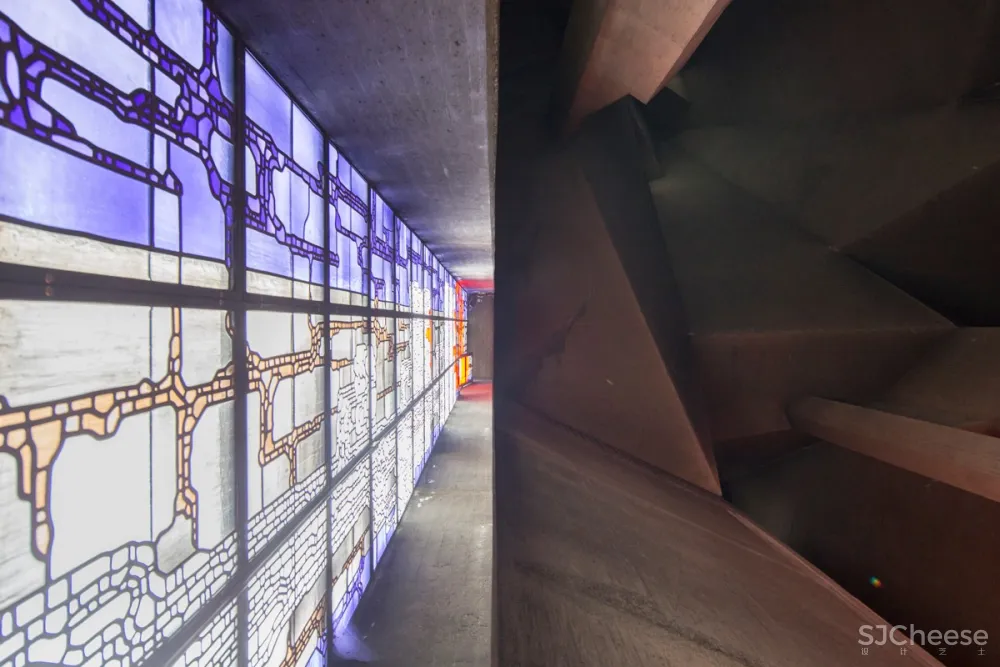 AD 经典：粗野主义代表作圣玛丽大教堂 / Gottfried Böhm