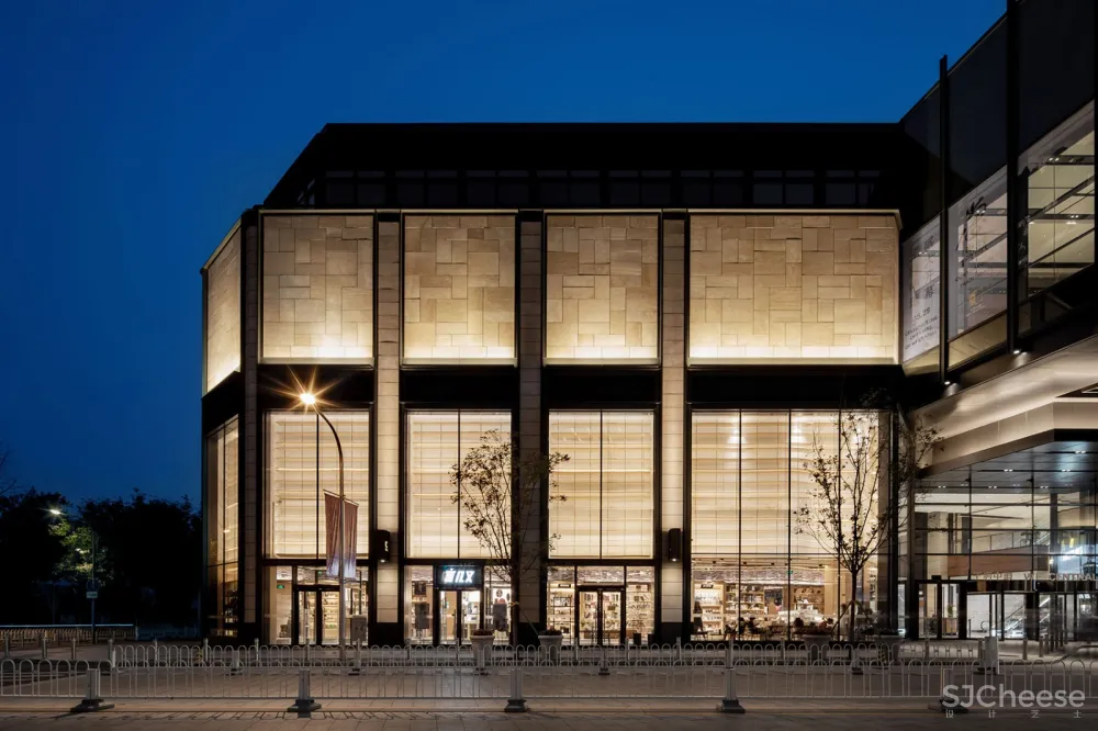 言几又王府井中环店,北京 / 峻佳设计 首