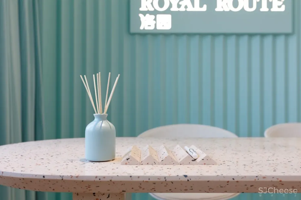 首发 | 我们和洛园一起,做了一个薄荷味的梦