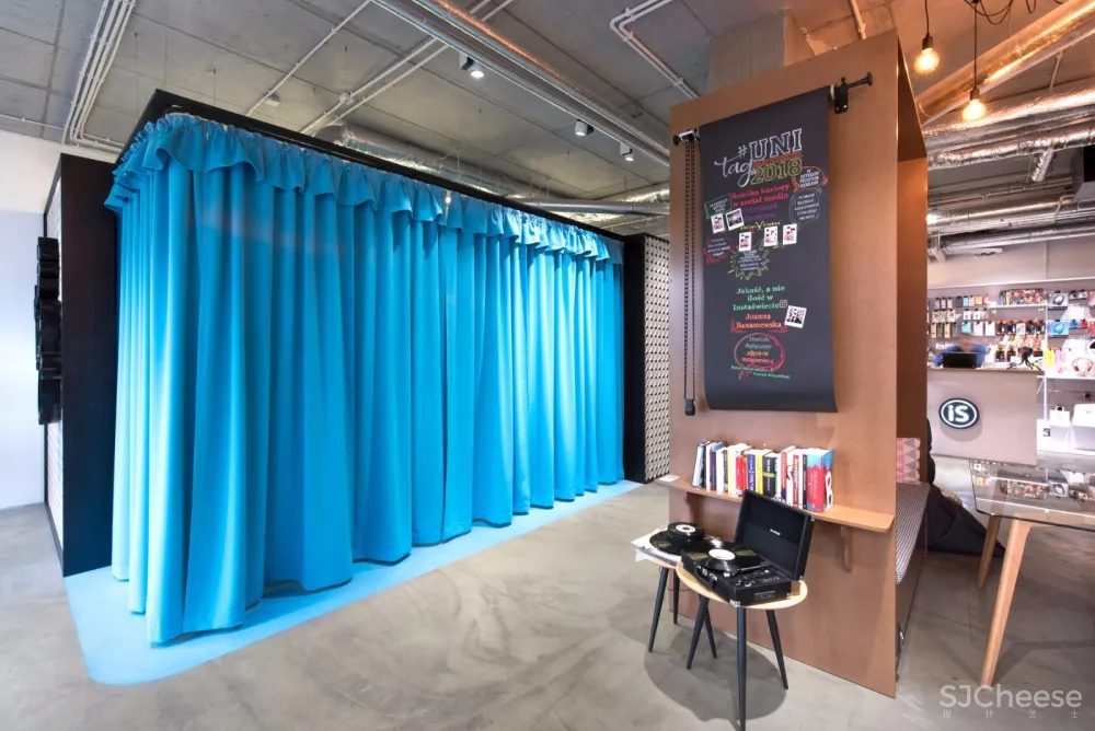 华沙#tag多功能创意咖啡厅 | mode:lina™