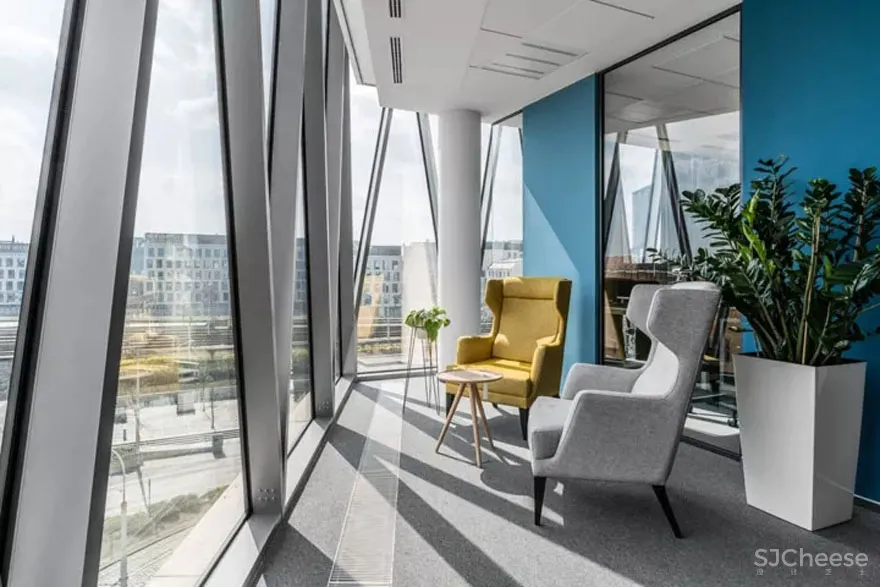 640.webp (1).jpg 波兰TBSC数字营销集团弗罗茨瓦夫办公设计 | CH+